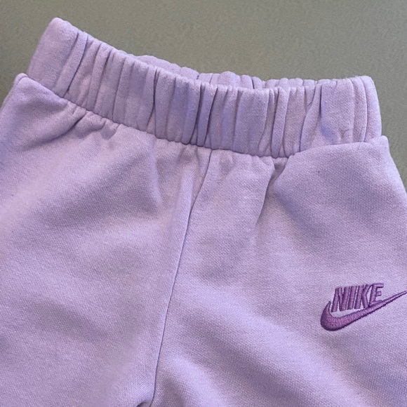 Nike Kids Light Purple Sweatpants & Hoodie Set - Picture 3 of 5